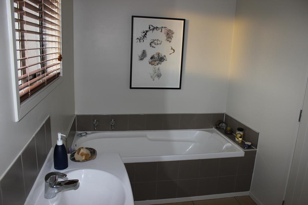 Birds Eye View Bed And Breakfast Waihi Chambre photo